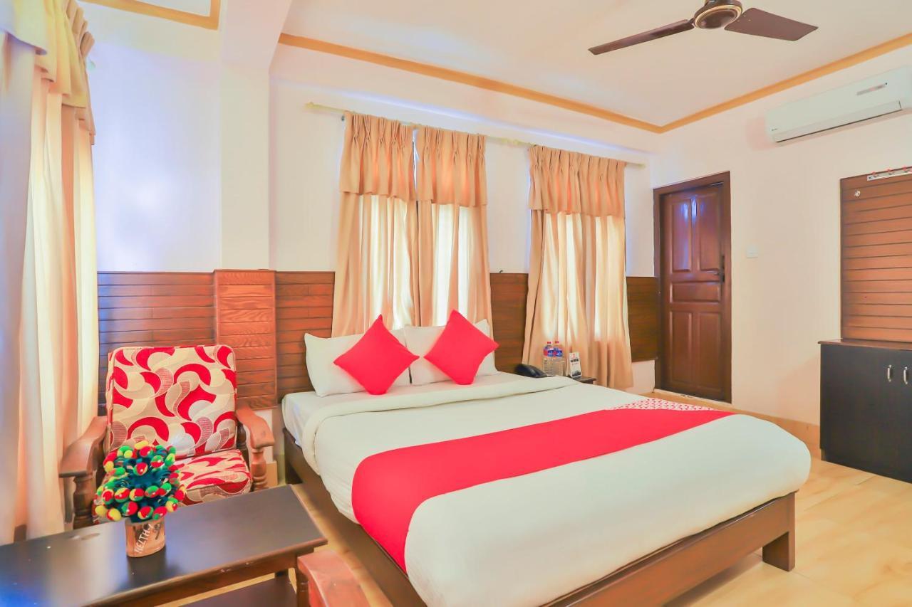 Hotel Alpine Villa Pokhara Buitenkant foto