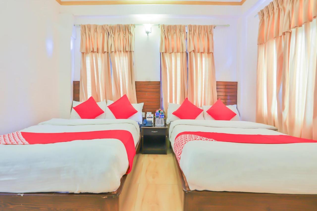 Hotel Alpine Villa Pokhara Buitenkant foto