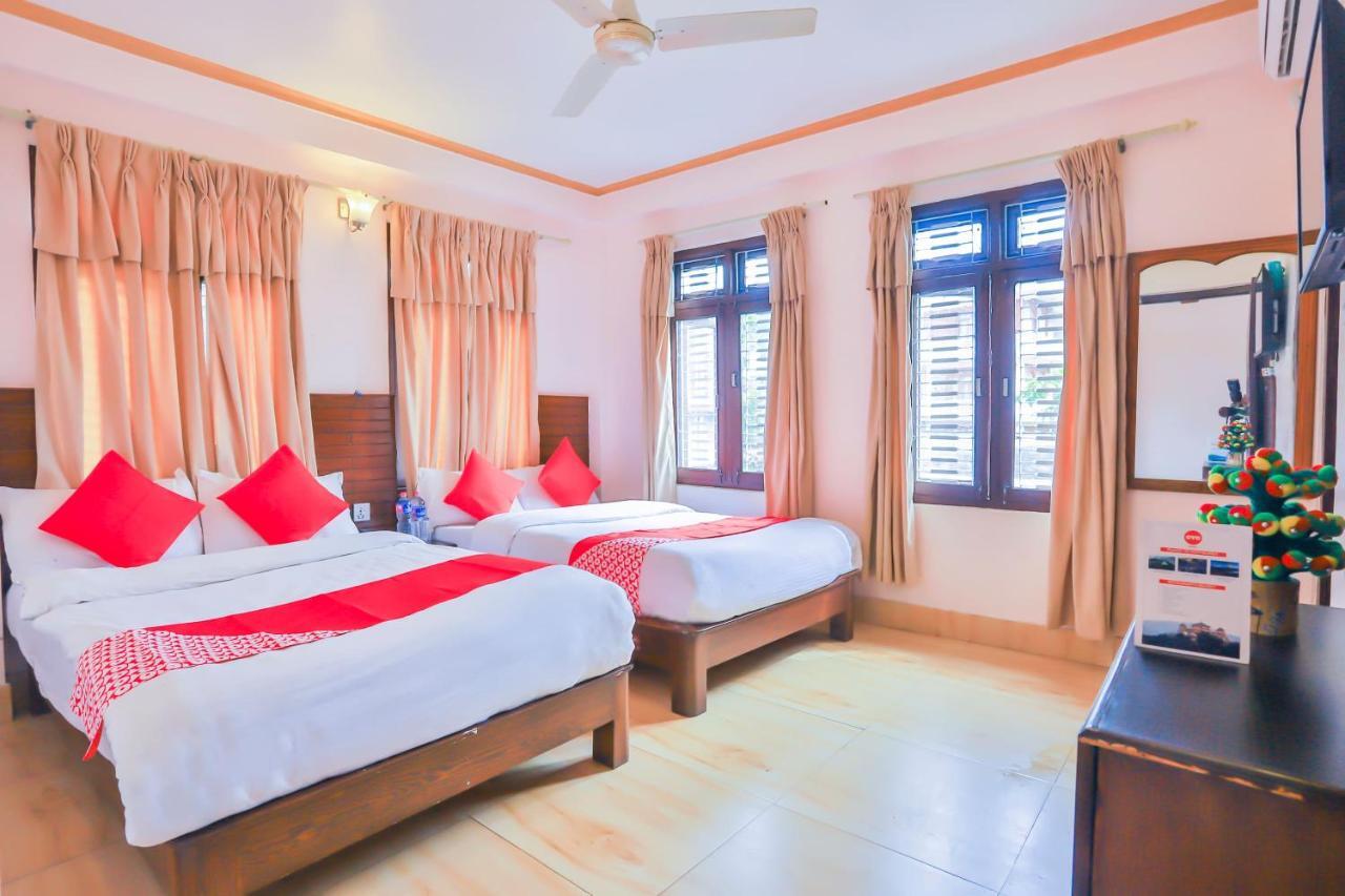 Hotel Alpine Villa Pokhara Buitenkant foto
