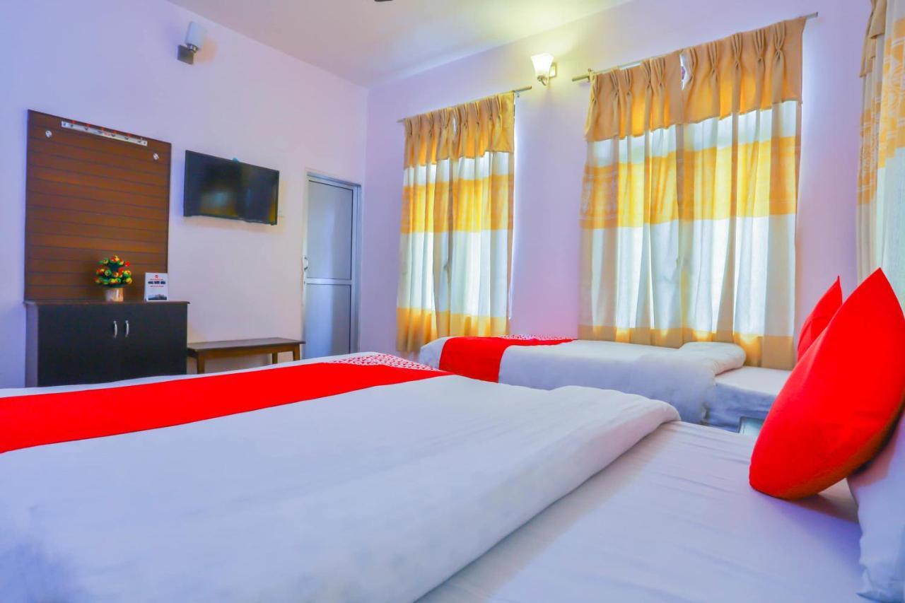 Hotel Alpine Villa Pokhara Buitenkant foto